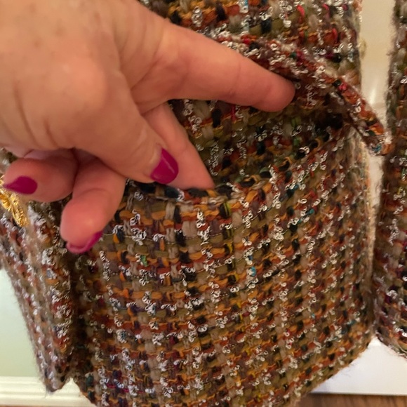 Lorena Conti jacket and skirt - Picture 12 of 15